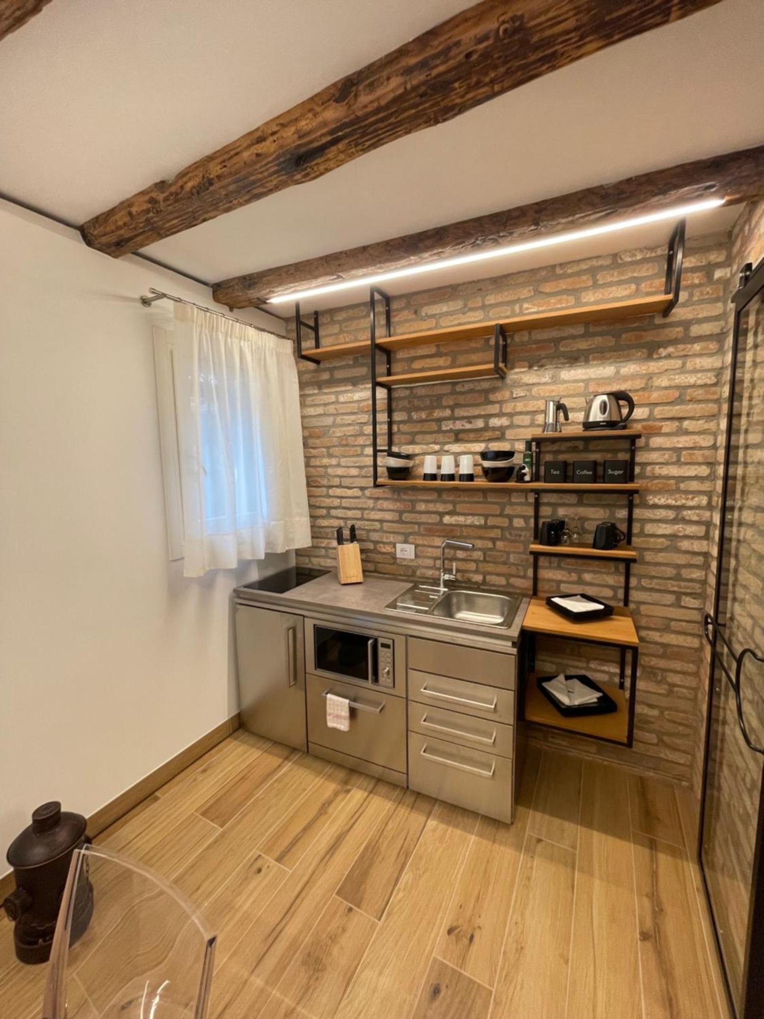 Apartment Specchiera